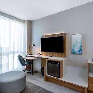 One-Bedroom King Suite Mobility or hearing accessible